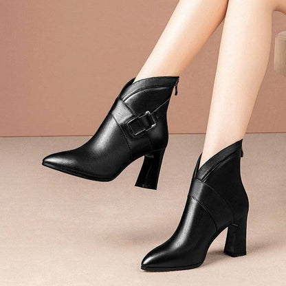 Élégance Urbane – Bottines Hautes en Cuir à Talon Épais