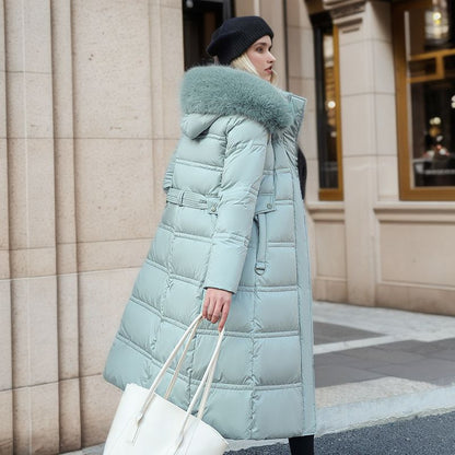 Charme Polaire – Manteau Long avec Capuche en Fourrure