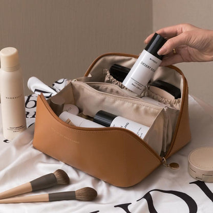 Trousse à Maquillage Nuage en Cuir – Luxe, Espace et Élégance au Quotidien